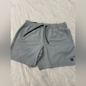 Men’s Quicksilver shorts